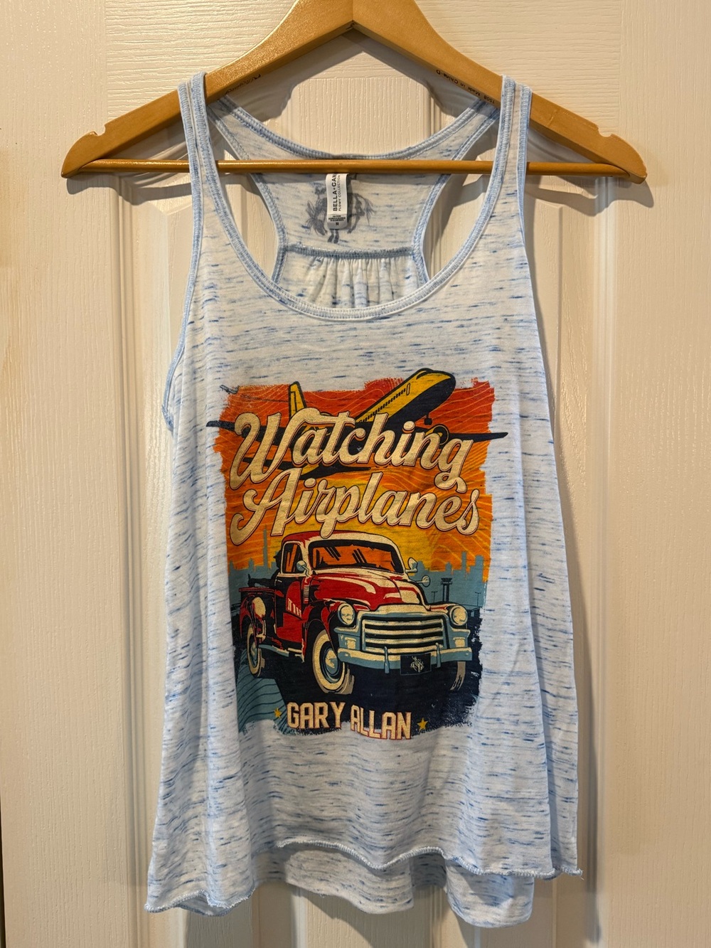 NWOT Gary Allan Watching Airplanes Graphic Tank Top Light Blue Heather Racerback